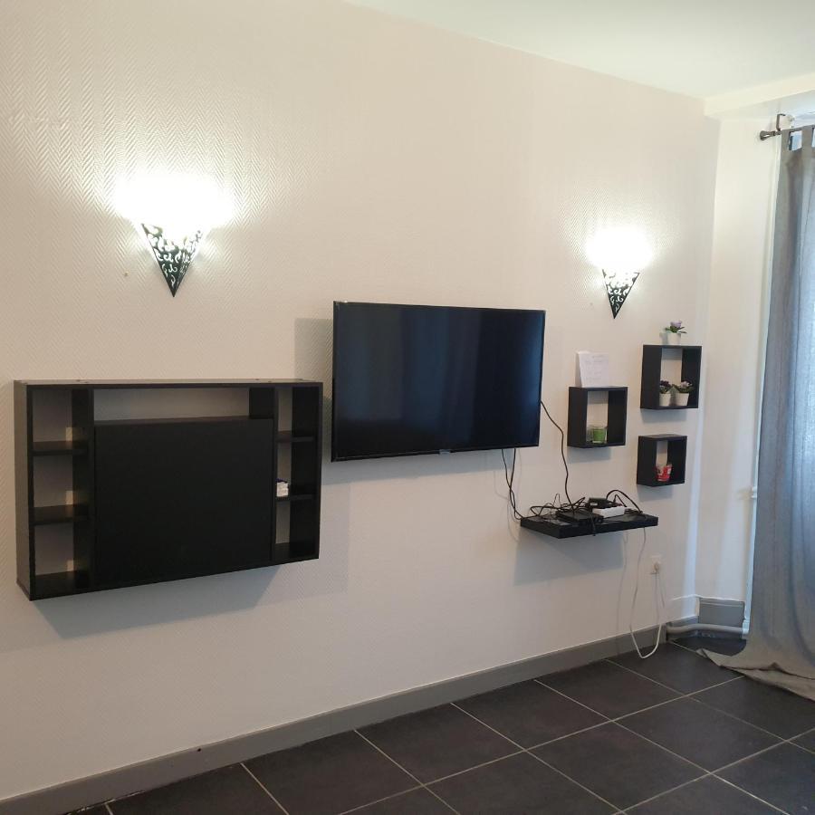 Appartement t2 courte durée coup de coeur toute à 5 minutes Saint-Etienne  Extérieur photo